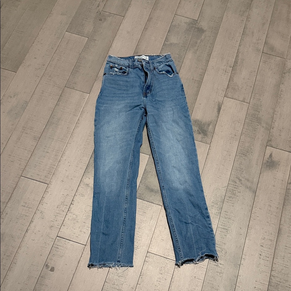 Abercrombie & Fitch Women's Straight-Leg Jeans in Medium Blue